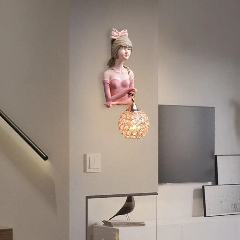 applique murale figurine fille led salon