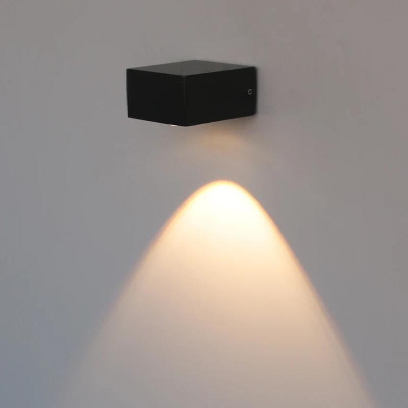 applique murale cube noir moderne