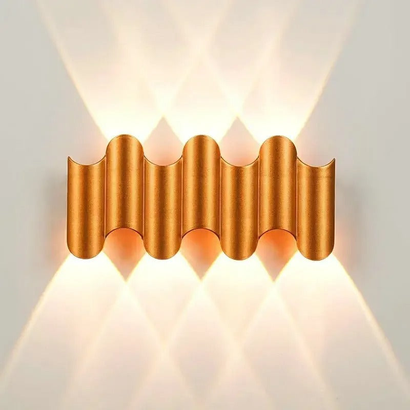 applique murale aluminium or